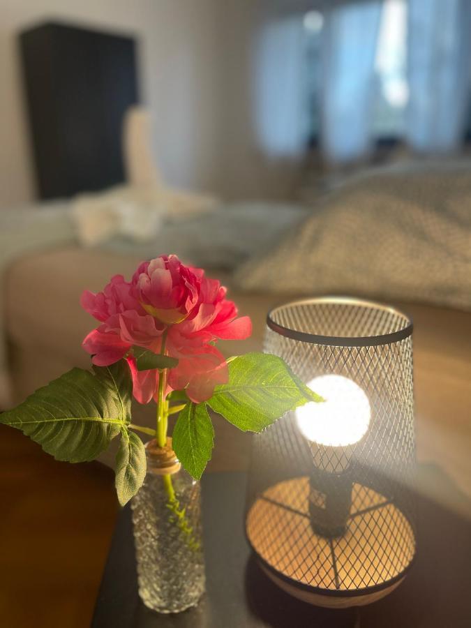 Comfortable Shared Apartment With Private Room In Весселінґ Екстер'єр фото