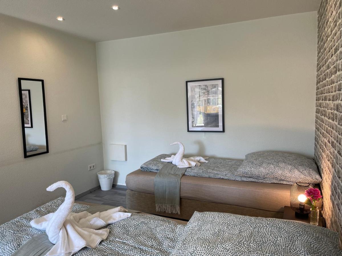 Comfortable Shared Apartment With Private Room In Весселінґ Екстер'єр фото